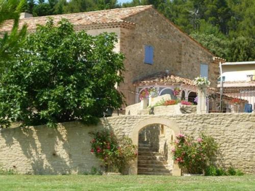 Domaine Saint Victor Hotell La Tour-dʼAigues Exteriör bild